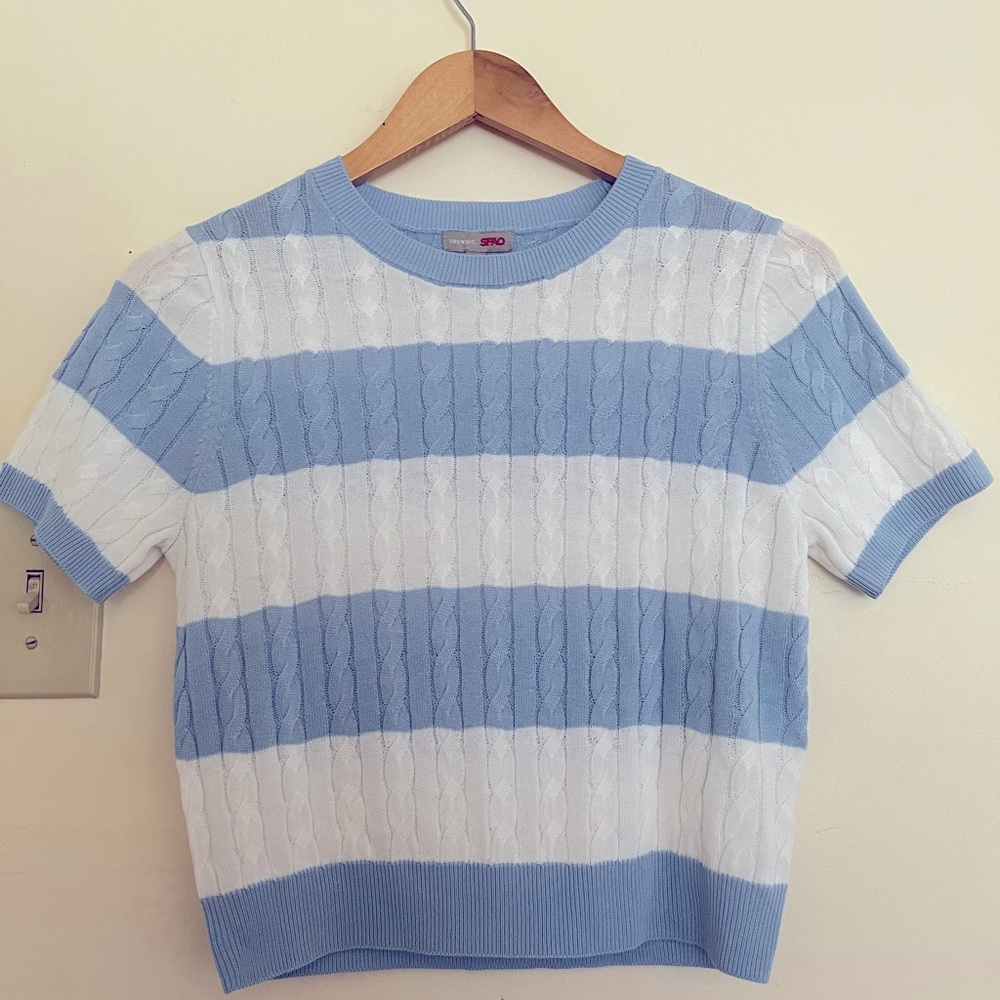 Spao thin knit top? made from Korea